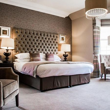 Dumfries Arms Hotel Cumnock Dış mekan fotoğraf