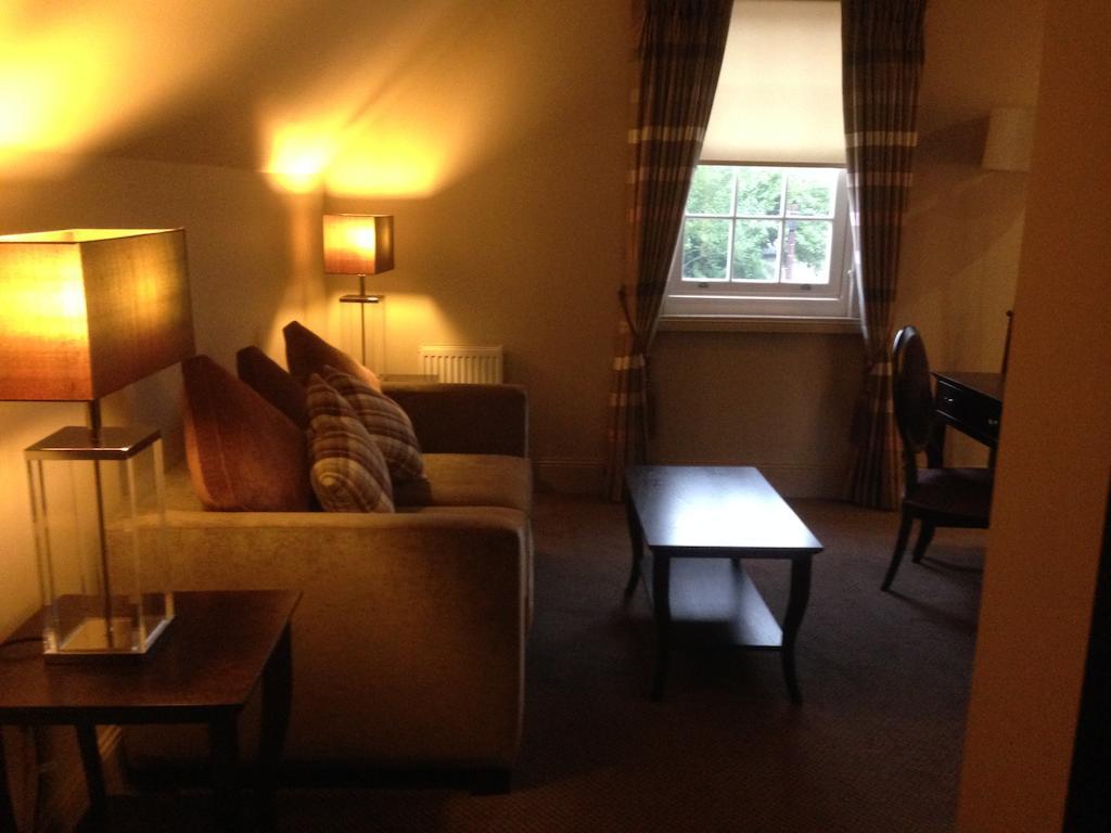 Dumfries Arms Hotel Cumnock Oda fotoğraf